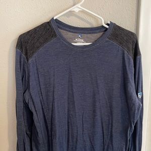 Mens Kuhl long sleeve T-shirt.